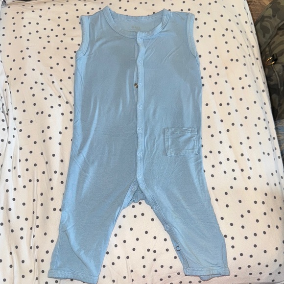 Kyte baby Charming Light Blue Baby Romper - Picture 1 of 4